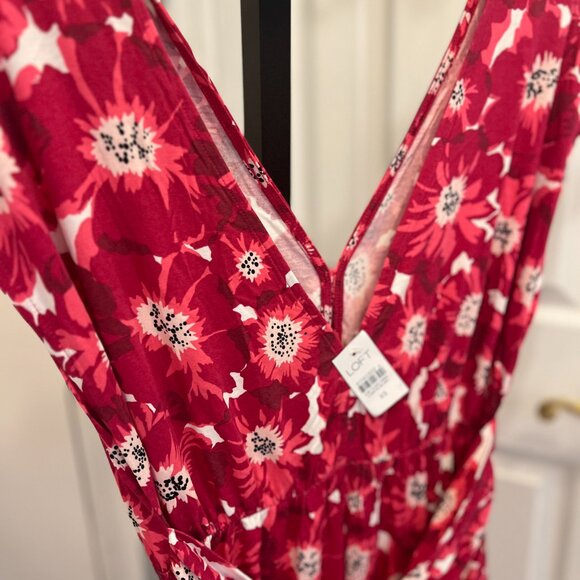 NWT LOFT Beach Cover up. Size SX. Elastic band on waist. Print. - Picture 5 of 8